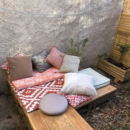 Avec Terrasse Menglon